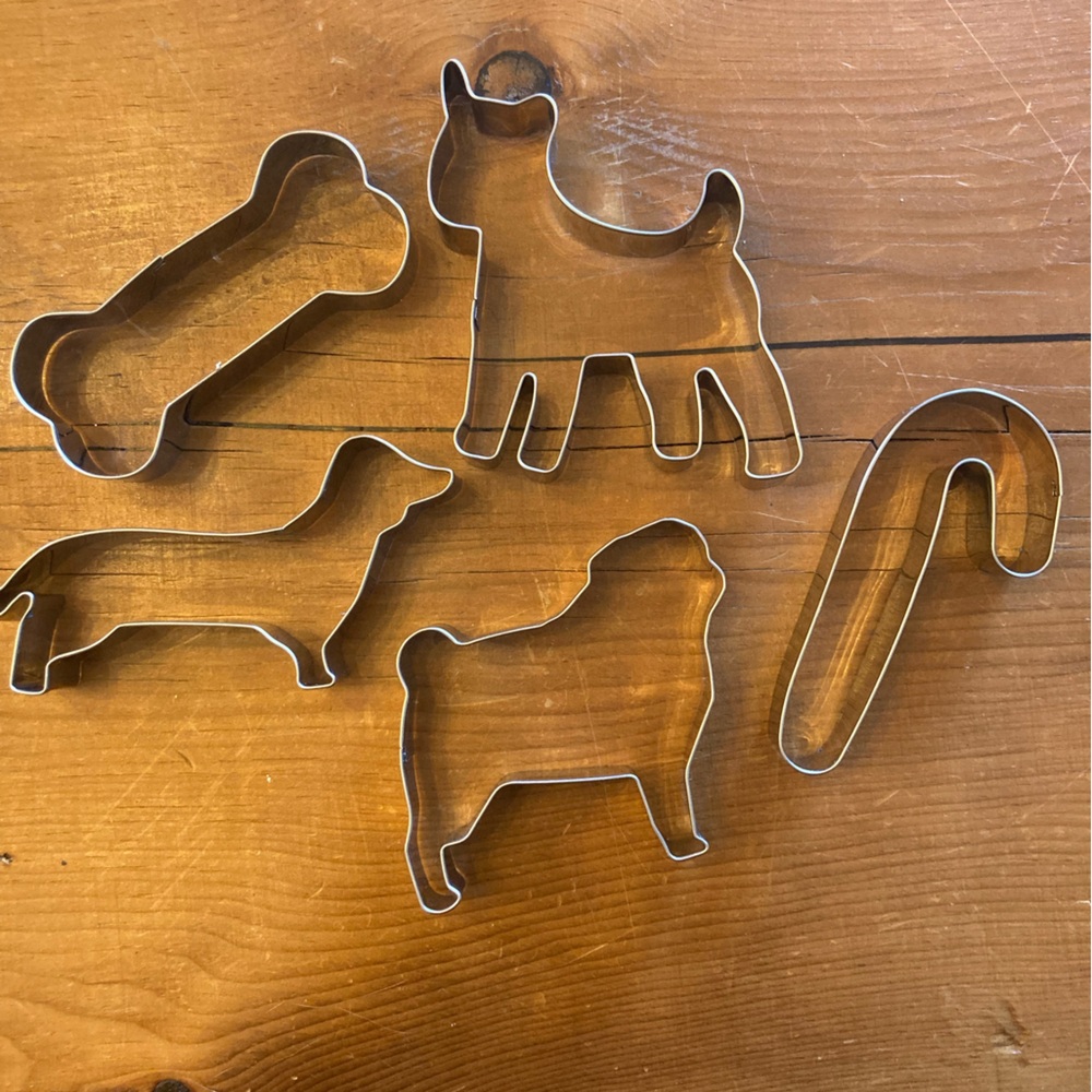 DOG cookie Cutters Pug, Dachshund, Terrier, Bone plus Candy Cane Stainless